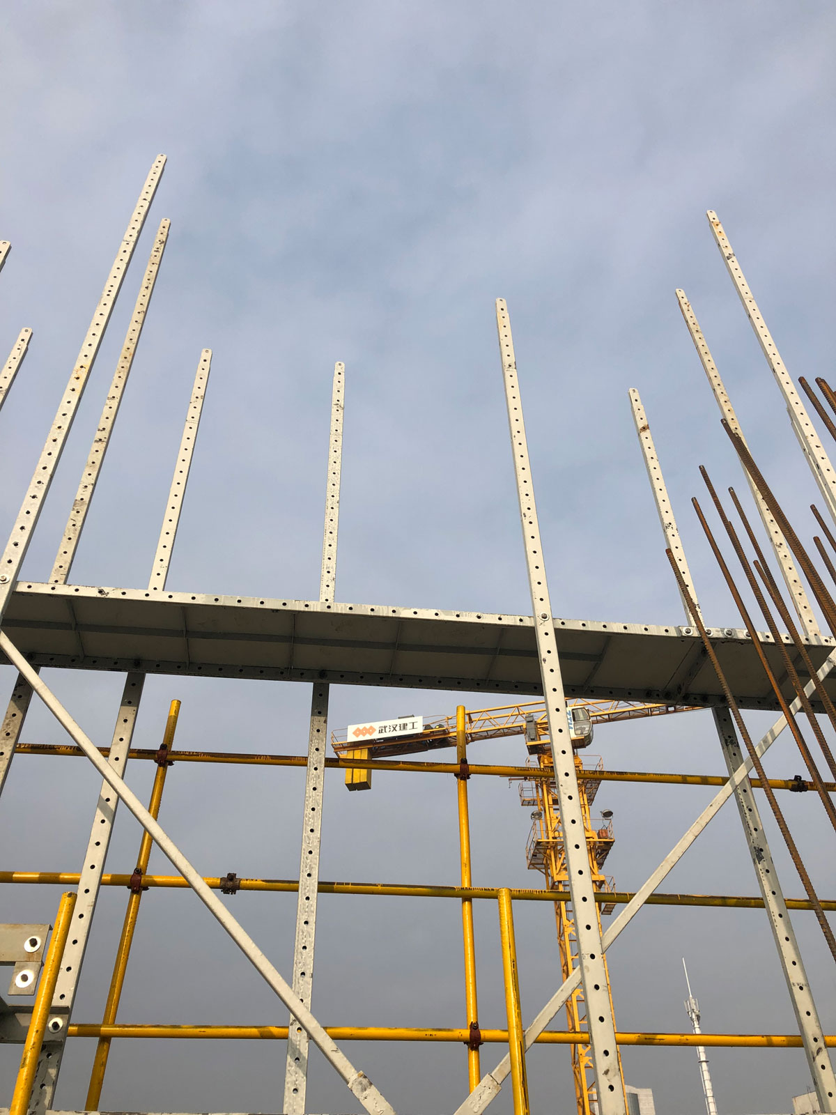 城开经开大厦-武汉万业建筑工程有限公司