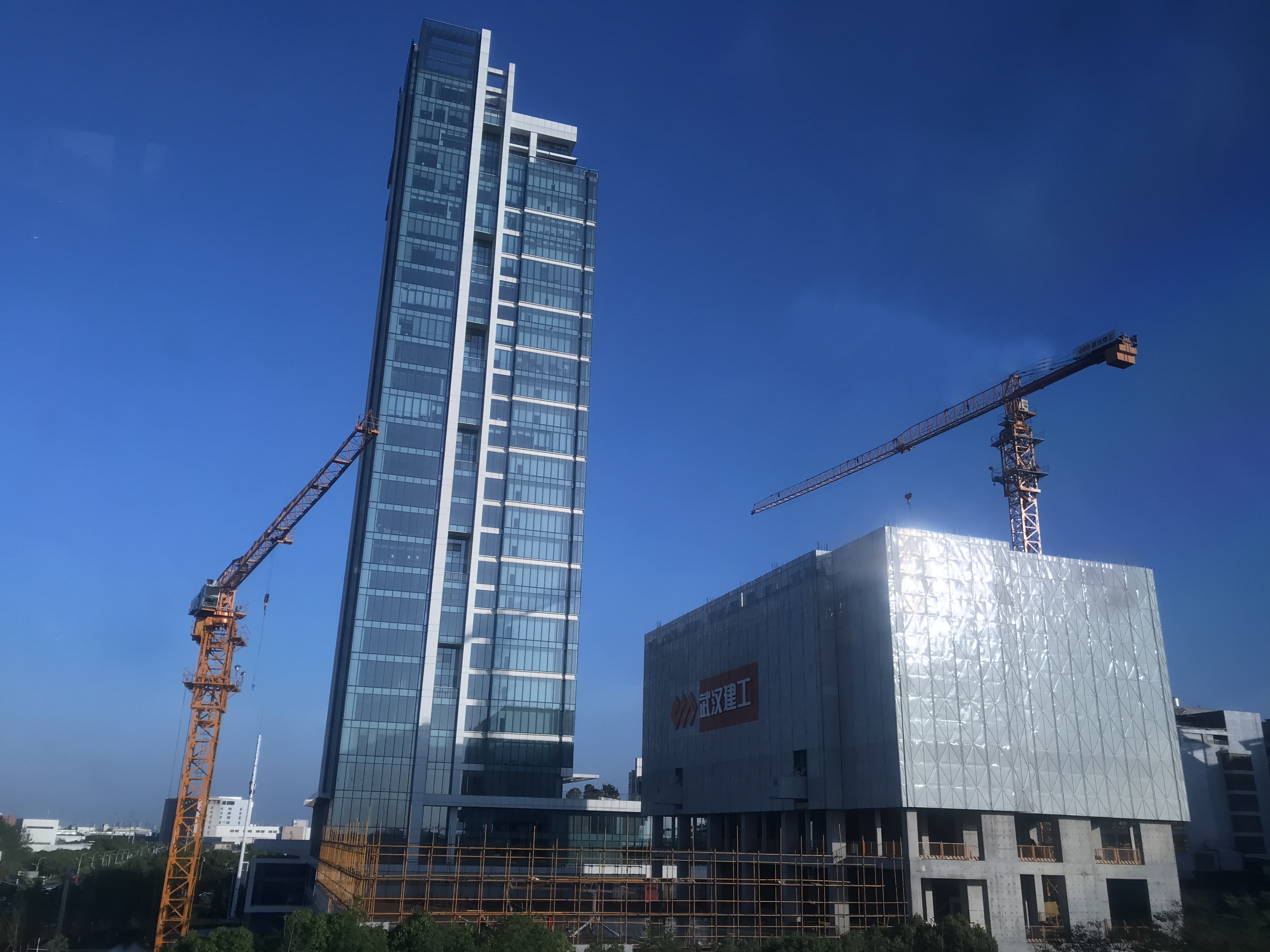 城开经开大厦-武汉万业建筑工程有限公司